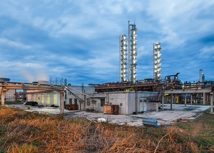 chemical plant 2024 10 16 04 00 12 utc 1